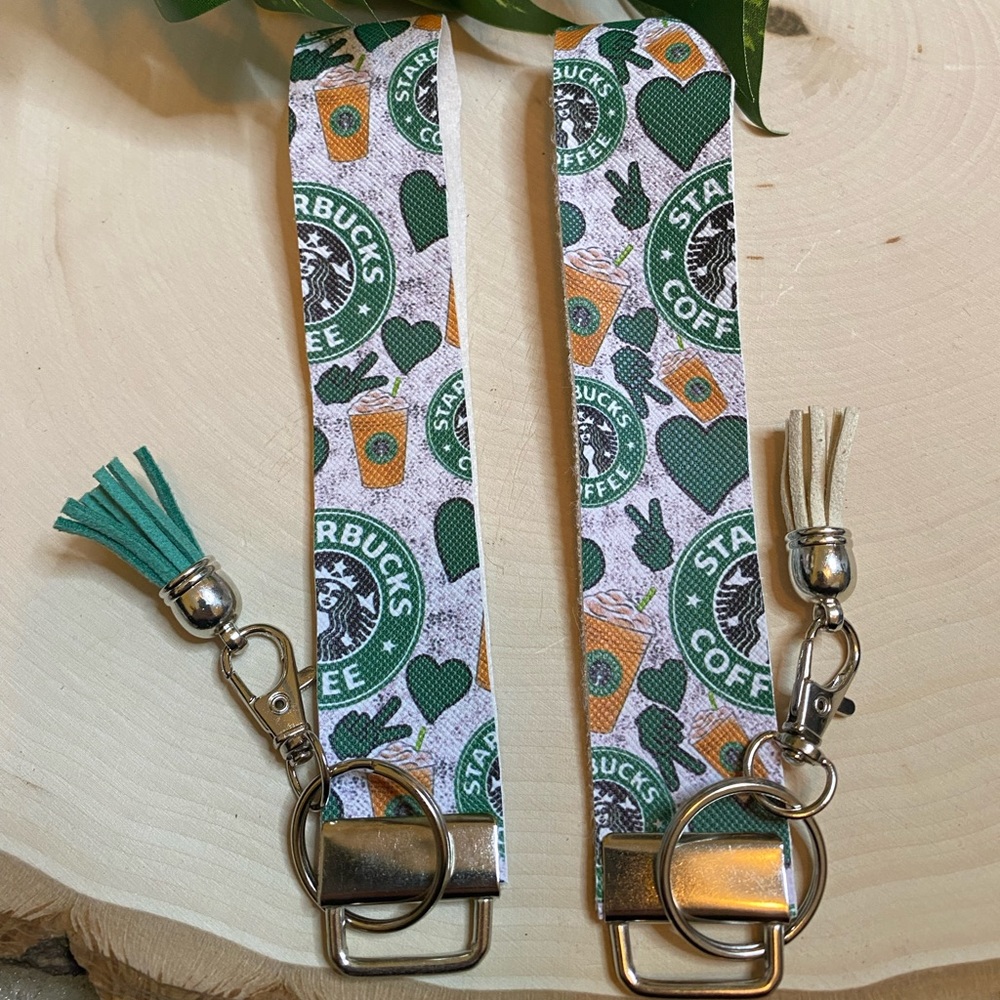 Starbucks Coffee Green St Patrick’s Day Keychain (price is for 1)